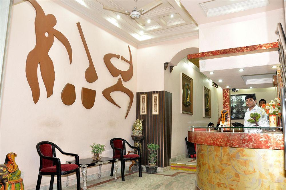 Oyo 3472 Hotel Rama Inn New Delhi Bagian luar foto