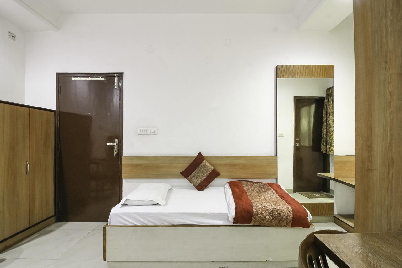 Oyo 3472 Hotel Rama Inn New Delhi Bagian luar foto
