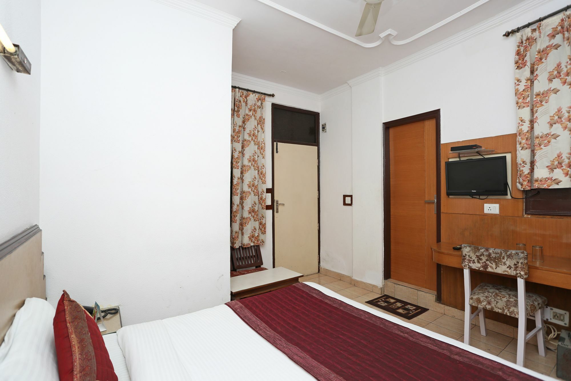 Oyo 3472 Hotel Rama Inn New Delhi Bagian luar foto